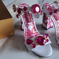 Dolce&Gabbana sandali con pietre gioiello