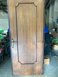 Porte in legno noce nazionale artigianali