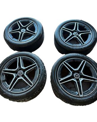 DISPONIBILI CERVCHI E GOMME MERCEDES GLA AMG 235/5