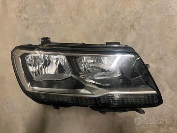 Fanale anteriore Volkswagen Tiguan 2017 Dx e Sx