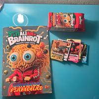 Album con quanche carta +18 carte skifidol brainro