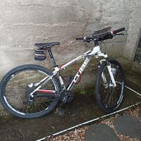 mountain bike hardtail  Cube Analog