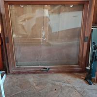 infissi finestra e vetrata in legno meranti