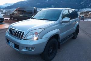 Toyota Land Cruiser 8 POSTI 3.0 D-4D 5p. aut. Wago