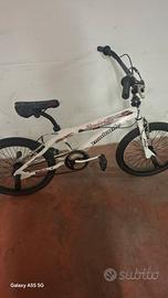 bmx bicicletta 