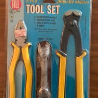 Tool set 8pezzi utensileria a mano