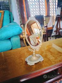 specchio da toeletta in bronzo 