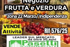 NEGOZIO DI FRUTTA E DERDURA in Milano