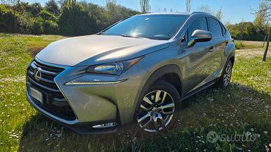 lexus nx300h 4wd