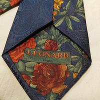 Cravatta LEONARD originale floreale blu – Elegante