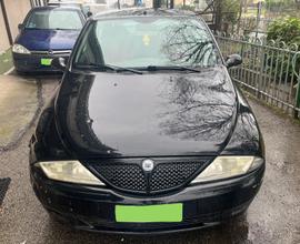 Lancia y