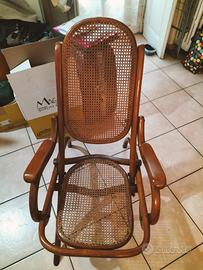 poltrona pieghevole modello Thonet 