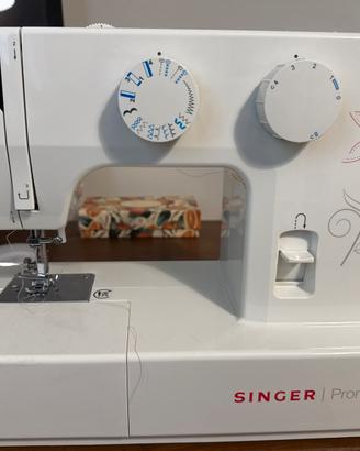 Macchina per cucire Singer 1412