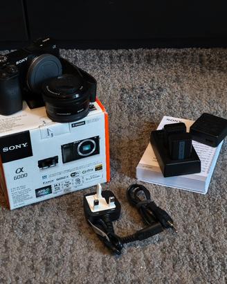 Sony Alpha a6000 + obiettivo 16-50 OSS + 2 batteri