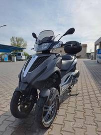 Scooter piaggio MP3 300
