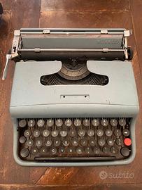 MACCHINA DA SCRIVERE OLIVETTI LETTERA 22