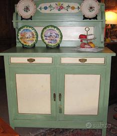 credenza con alzata