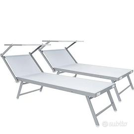 1000 lettini e 250 ombrelloni