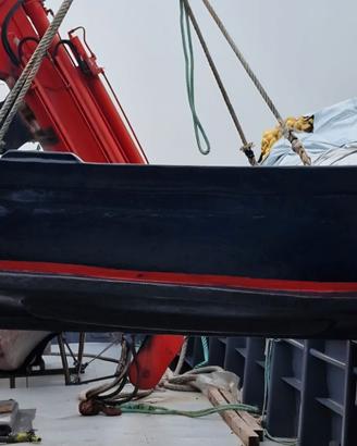 gozzo vetroresina 4 metri, fuoribordo nuovo 20 hp