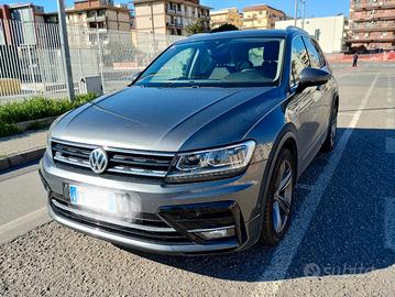 W Tiguan R Line