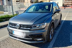 W Tiguan R Line