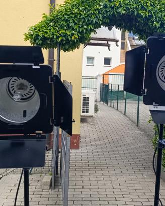 faro Luce video 1000w cine con cavalletti e filtri