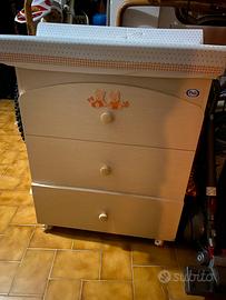 Fasciatoio e lettino