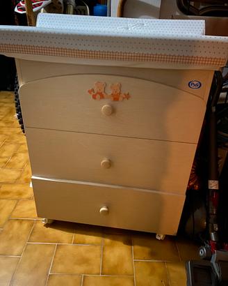 Fasciatoio e lettino