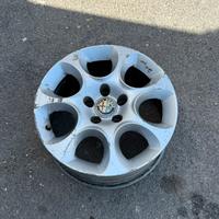 Cerchi in lega originali Alfa romeo 16 pollici