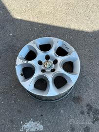 Cerchi in lega originali Alfa romeo 16 pollici