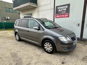 NOLEGGIO Volkswagen Touran 1.5 TSI ACT Business Bl