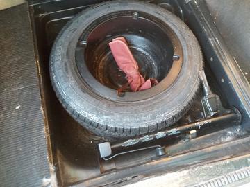 Mercedes  200 E  Epoca