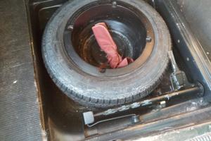 Mercedes  200 E  Epoca