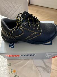Scarpe antinfortunistiche nuove