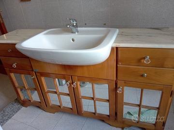 mobile bagno in legno+specchiera+ lavabo