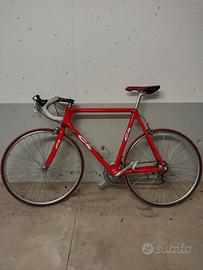 bici da corsa C4 MADE in Italy in CARBONIO