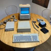 Apple Macintosh SE usato completo funzionante