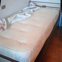 cameretta con due lettini 