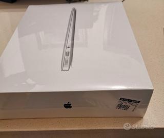 Apple MacBook Air 13.3 Argento