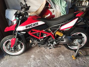 ducati hypermotard 