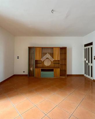 4 LOCALI A SAN CESARIO DI LECCE