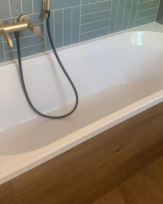 Vasca da bagno nuova imballata