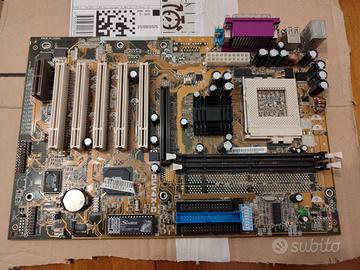 ASUS CUV4X-C socket 370 (parzialmente funzionante)
