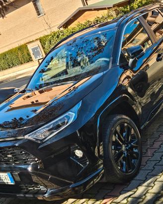 TOYOTA RAV 4