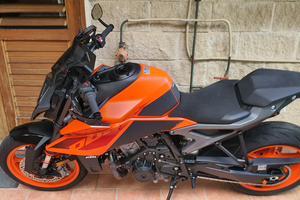 Ktm 990 duke maggio 25