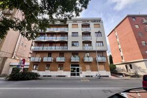 Appartamento in centro con box auto