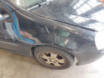 Parafango destro VOLKSWAGEN GOLF 5 del 2004