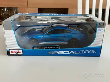 Modellino Mustang Shelby GT500 2020 scala 1/18