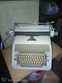 Macchina da scrivere