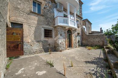 RUSTICO A FURORE